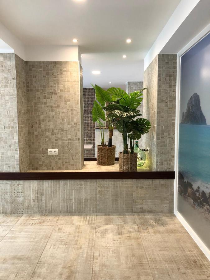 Hostal Rosalia Sant Antoni de Portmany Екстериор снимка